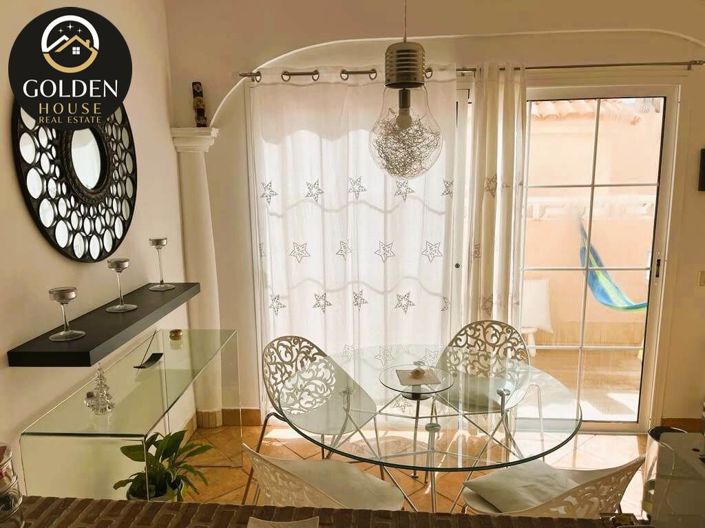 Image No.6-2 Bed Property for sale