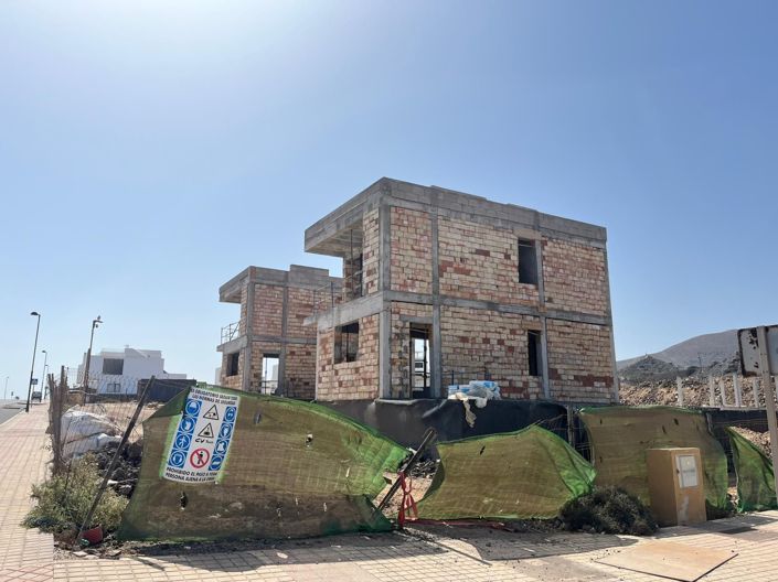 Image No.30-3 Bed Property for sale