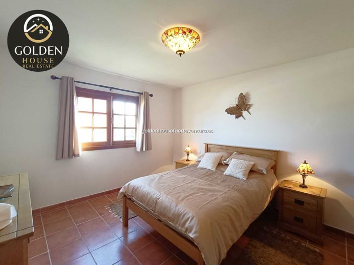 Image No.13-3 Bed Property for sale