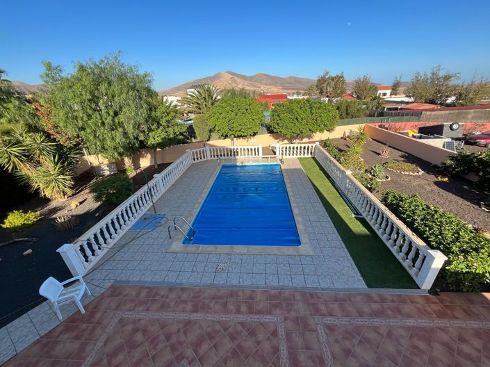 Image No.19-3 Bed Property for sale