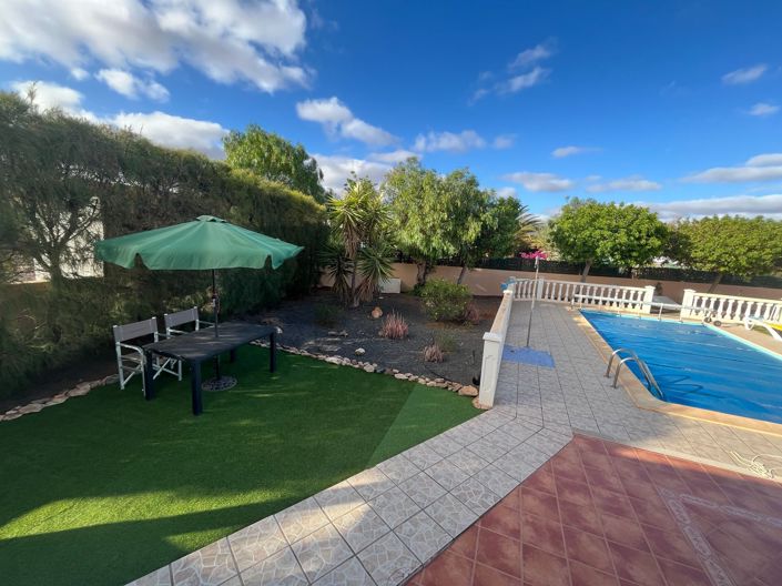 Image No.20-3 Bed Property for sale