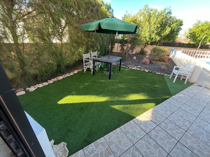 Image No.3-3 Bed Property for sale