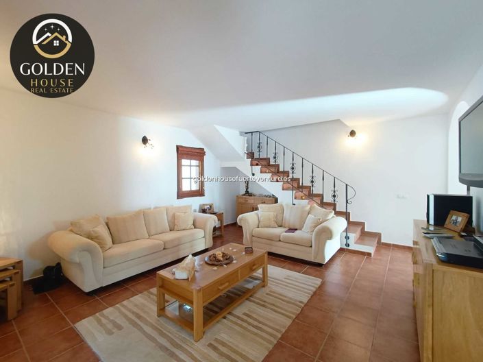 Image No.6-3 Bed Property for sale