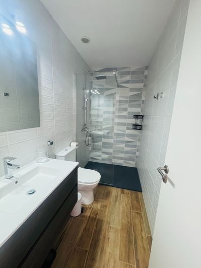 Image No.13-2 Bed Property for sale