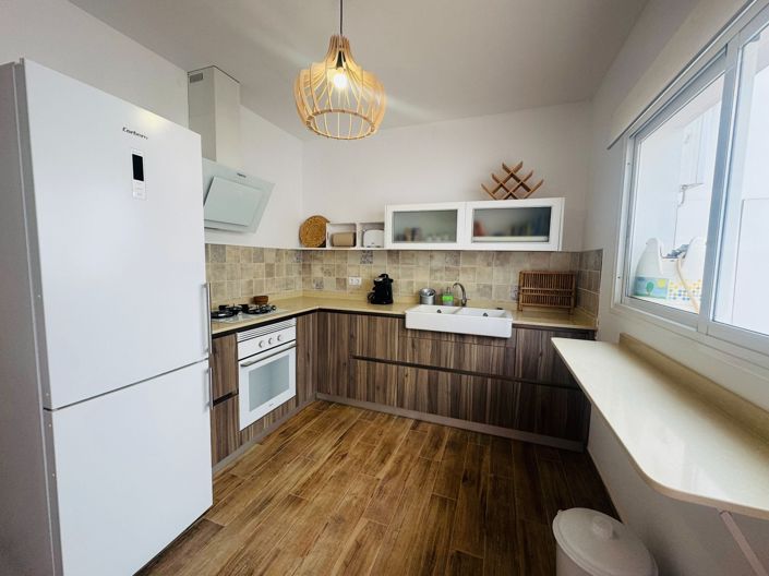 Image No.2-2 Bed Property for sale