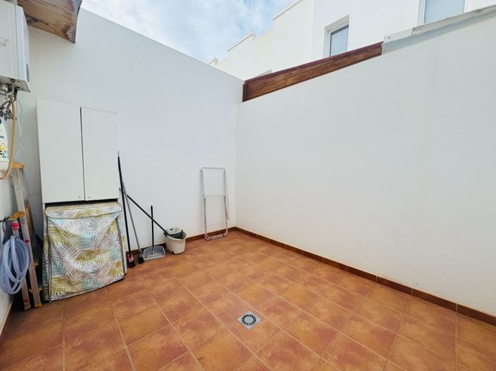 Image No.20-2 Bed Property for sale