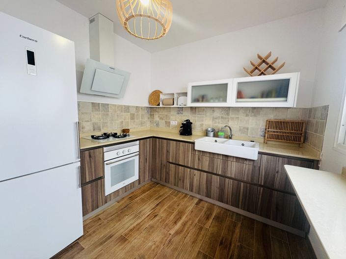 Image No.3-2 Bed Property for sale