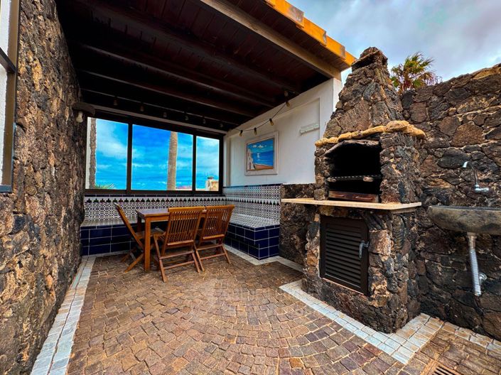 Image No.14-4 Bed Property for sale