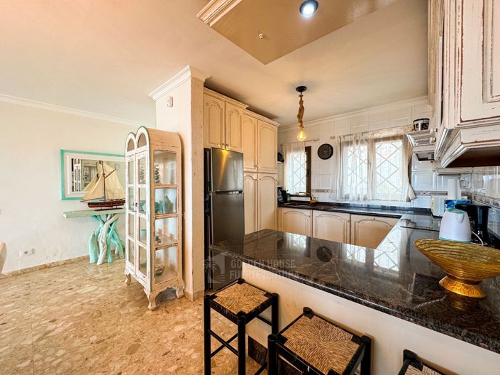 Image No.19-4 Bed Property for sale