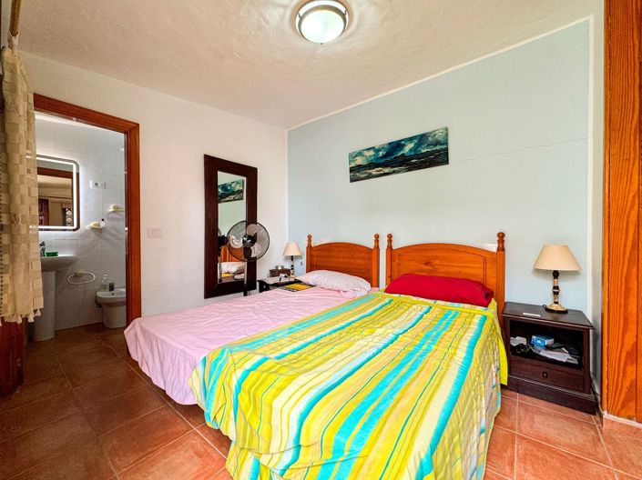 Image No.31-4 Bed Property for sale