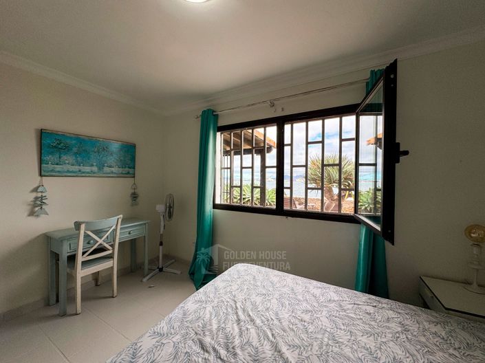 Image No.35-4 Bed Property for sale