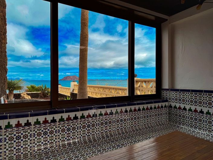 Image No.41-4 Bed Property for sale