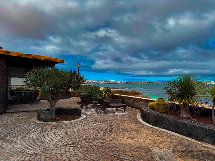 Image No.53-4 Bed Property for sale