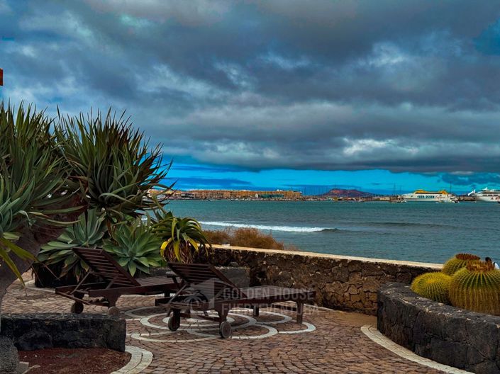 Image No.55-4 Bed Property for sale