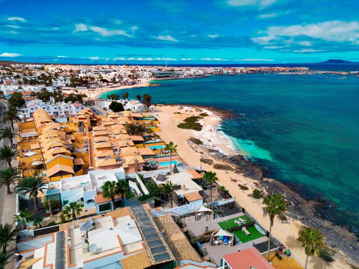 Image No.63-4 Bed Property for sale