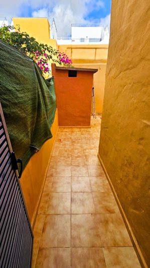 Image No.16-2 Bed Property for sale