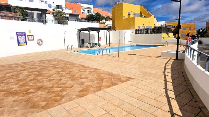 Image No.20-2 Bed Property for sale