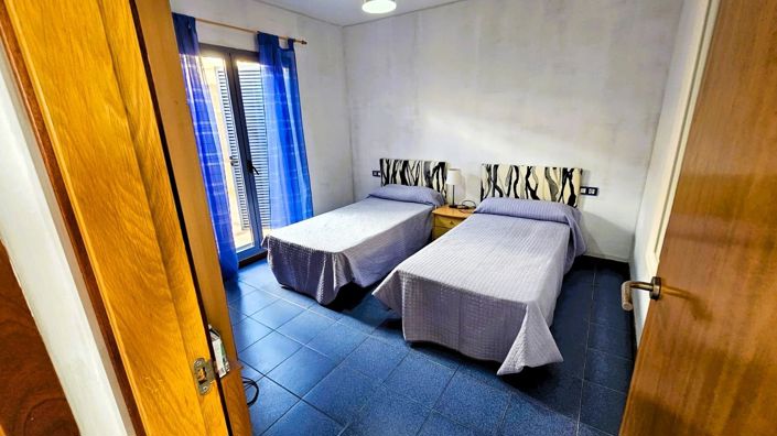 Image No.7-2 Bed Property for sale