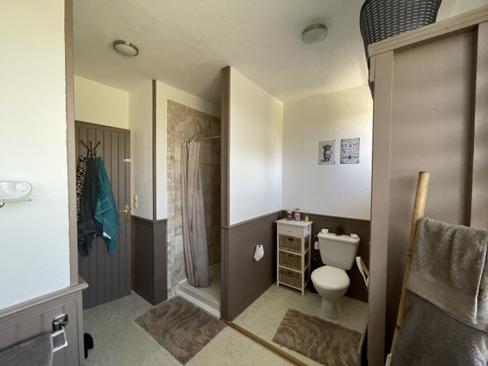 Image No.10-2 Bed House for sale