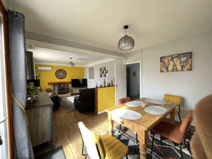 Image No.6-2 Bed House for sale