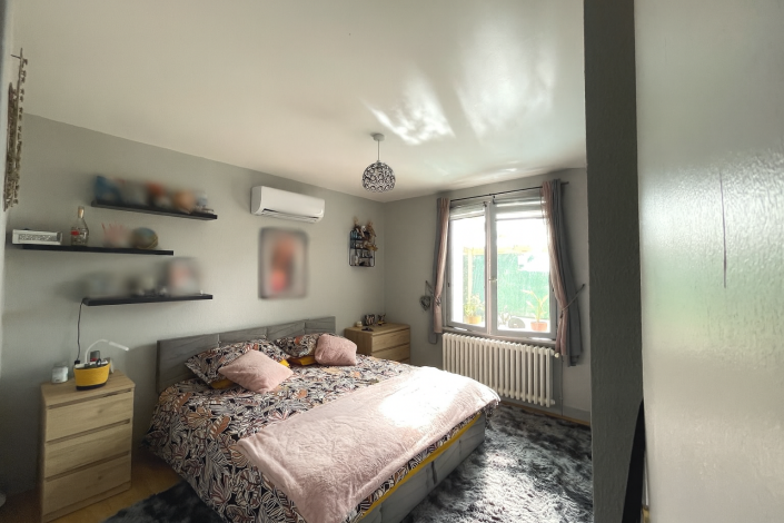 Image No.13-2 Bed House for sale