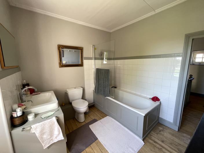 Image No.19-2 Bed House for sale