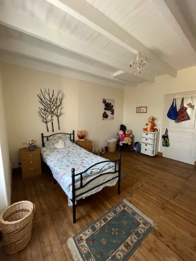 Image No.14-3 Bed House for sale