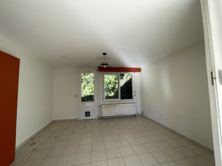 Image No.19-3 Bed House for sale