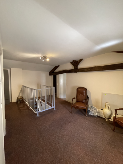 Image No.11-3 Bed House for sale