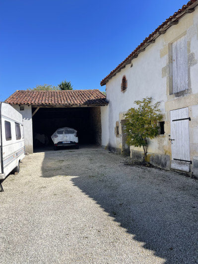 Image No.17-3 Bed House for sale