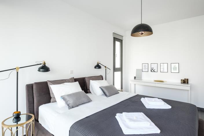 Image No.10-4 Bed House for sale