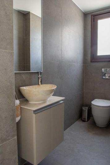 Image No.25-5 Bed Villa / Detached for sale