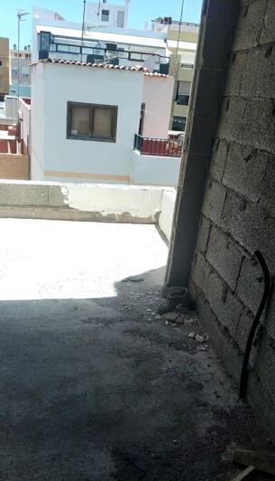 Image No.5-6 Bed House for sale