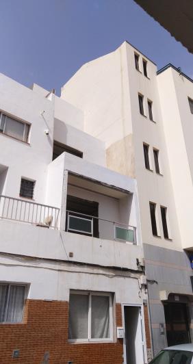 Image No.2-6 Bed House for sale