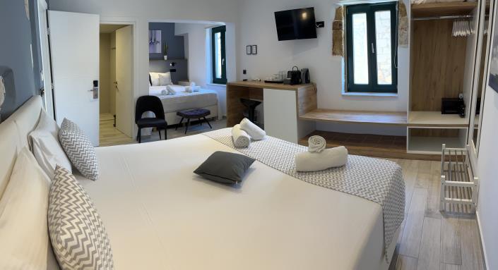 Image No.10-6 Bed Hotel for sale