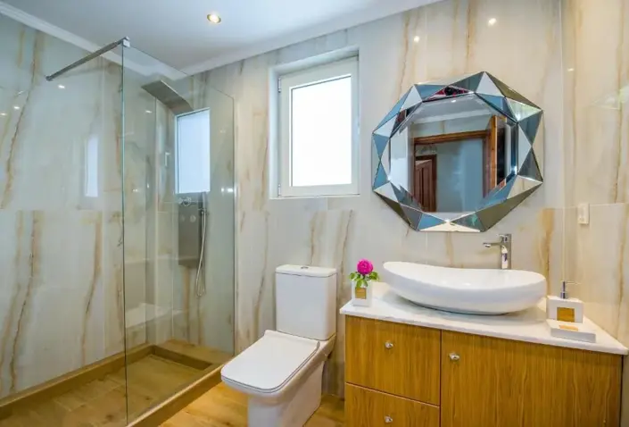 Image No.14-3 Bed Villa for sale