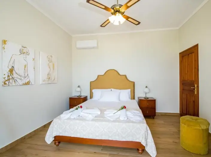 Image No.19-3 Bed Villa for sale