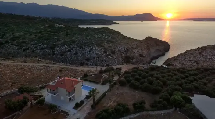 Image No.1-3 Bed Villa for sale