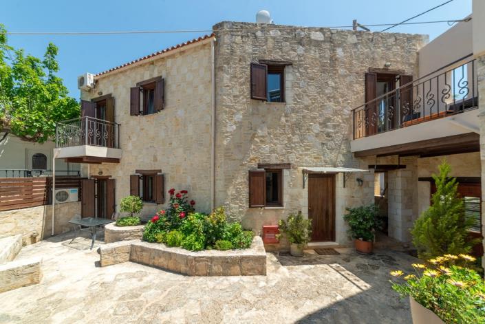 Image No.2-2 Bed Villa for sale