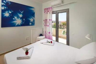 326824036_1600x1200-jpg