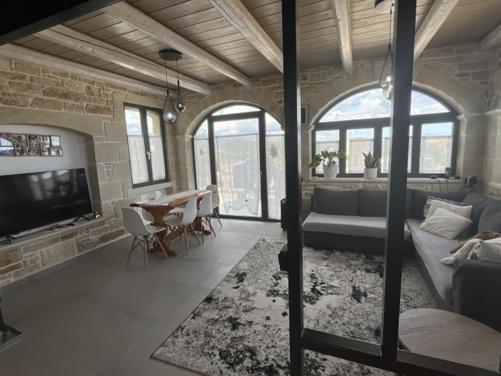 Image No.11-2 Bed Villa for sale