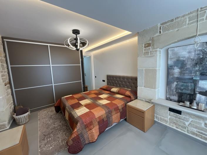 Image No.19-2 Bed Villa for sale