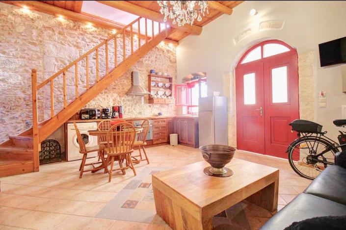 Image No.11-2 Bed Village House for sale