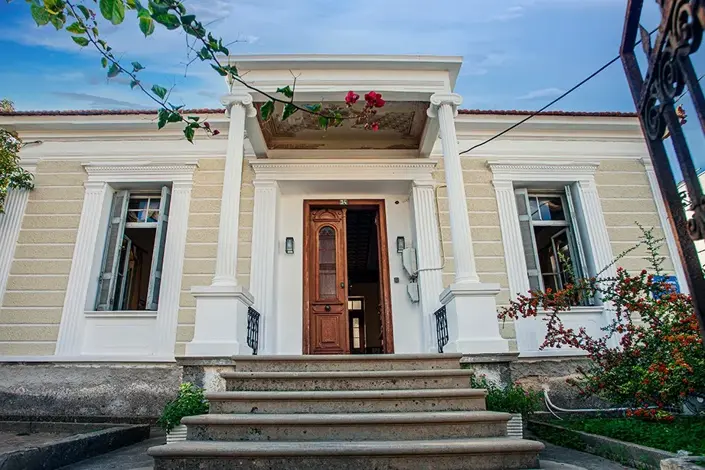 Image No.1-4 Bed House/Villa for sale