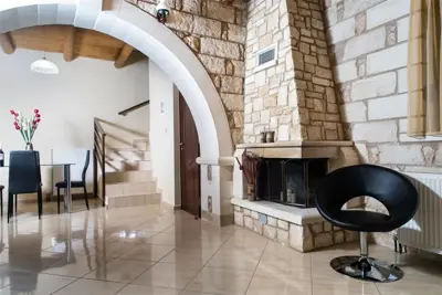 232010212_1600x1200-jpg