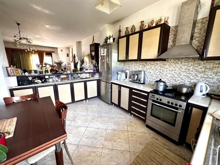 Image No.5-3 Bed House for sale