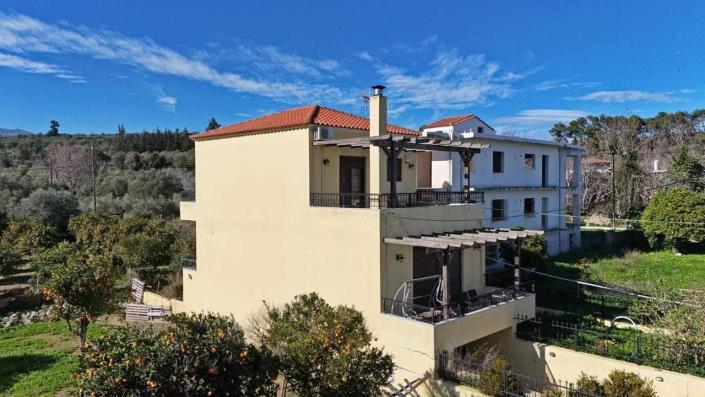 Image No.2-3 Bed House for sale