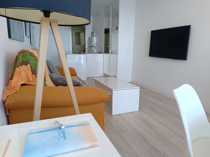 Image No.5-Studio for sale