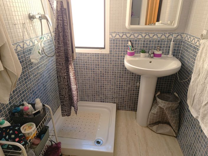 Image No.17-2 Bed Bungalow for sale