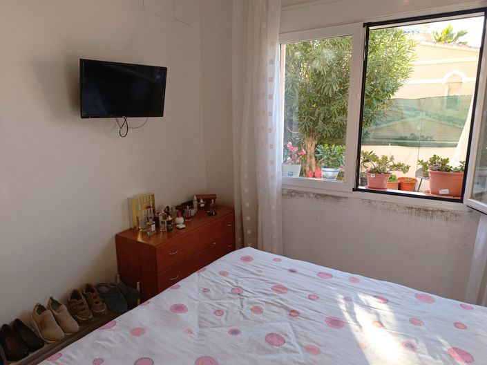 Image No.21-2 Bed Bungalow for sale